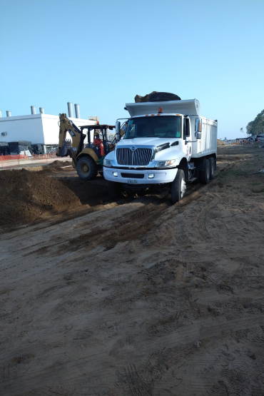 Flota de camiones de volteo